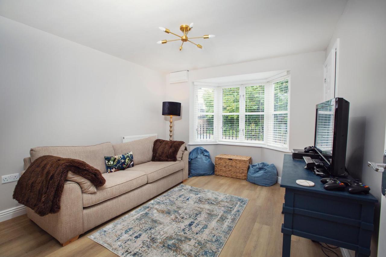 Beautiful 4-Bed Home, Hot Tub & Stunning Views - Abergavenny Dış mekan fotoğraf