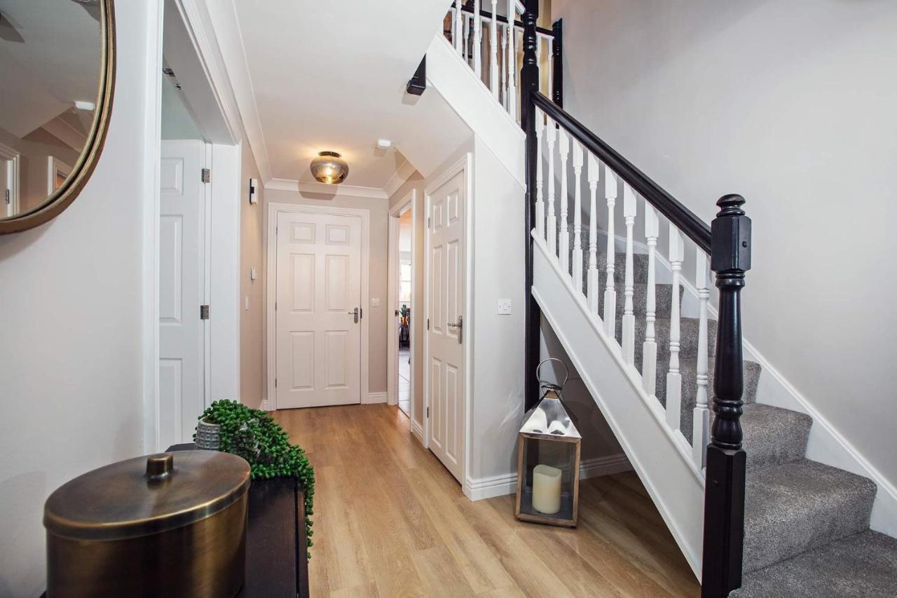 Beautiful 4-Bed Home, Hot Tub & Stunning Views - Abergavenny Dış mekan fotoğraf