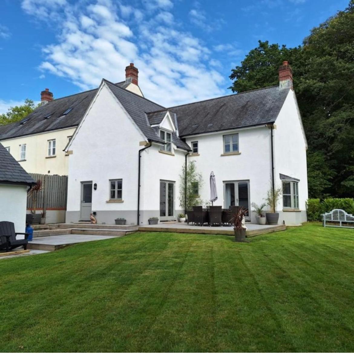 Beautiful 4-Bed Home, Hot Tub & Stunning Views - Abergavenny Dış mekan fotoğraf